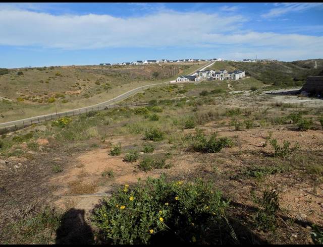 LAND FOR SALE IN MENKENKOP